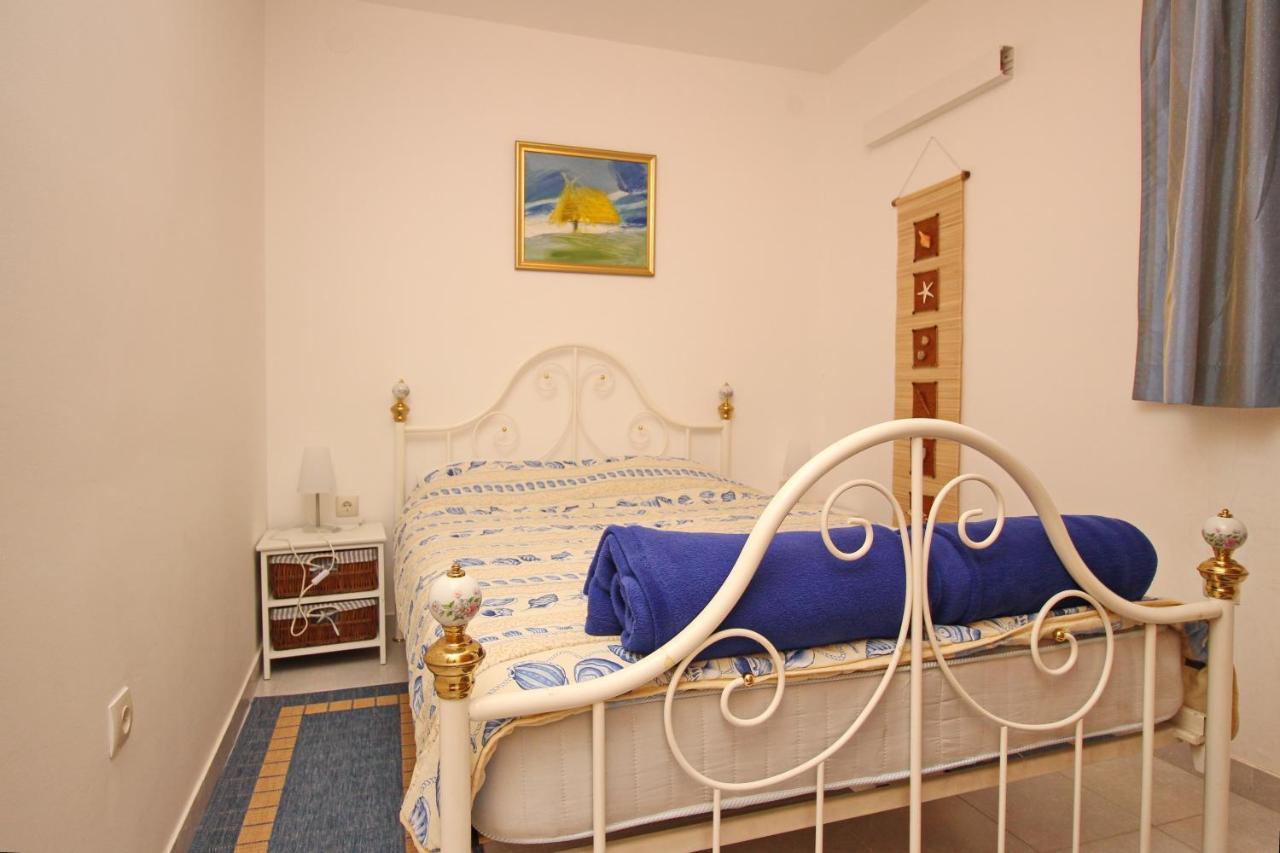 Apartments With A Parking Space Baska, Krk - 18789 Екстериор снимка